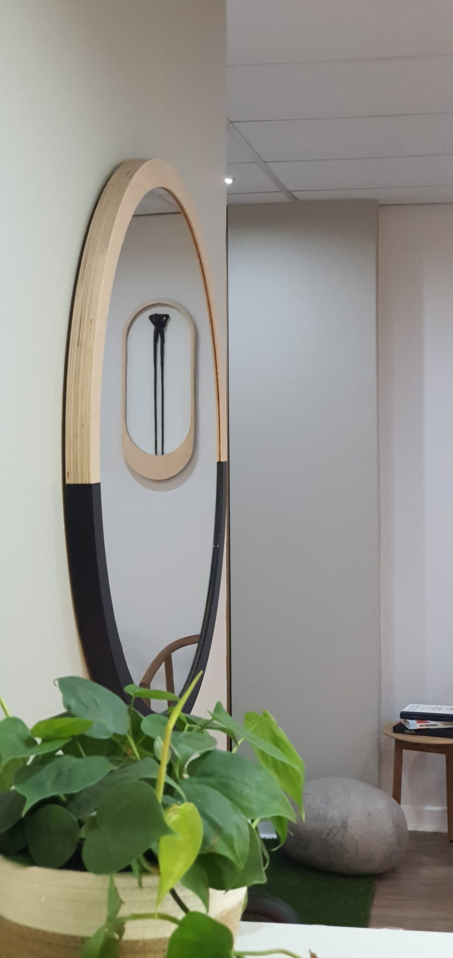 Round Mirror